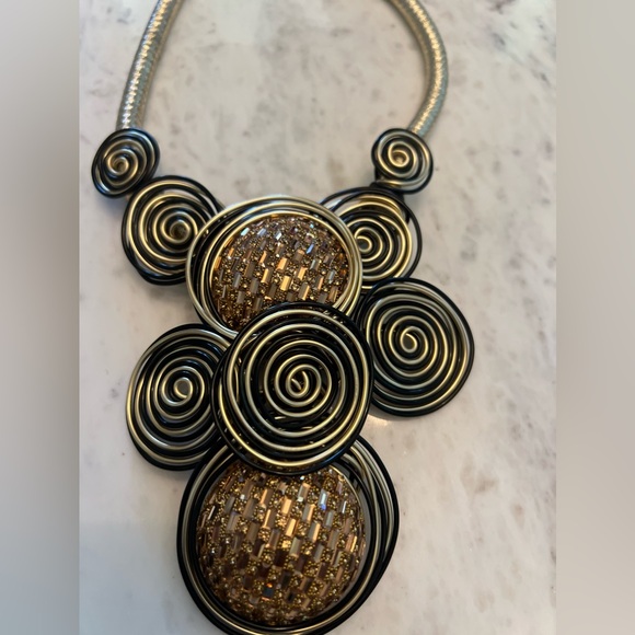 Boho style exaggerated necklace & earring combination set - Picture 2 of 5